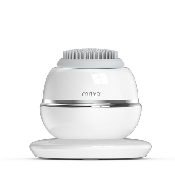 Electric Rechargeable Sonic Scrubber Silicone Facial Cleansing Brush For Face - Picture 7 of 14